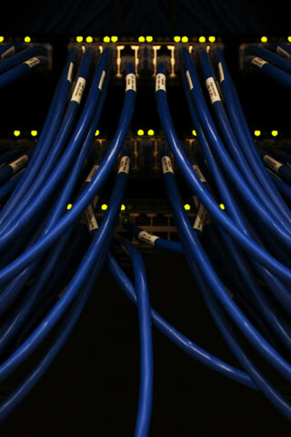 cords on back of server - data center sustainability